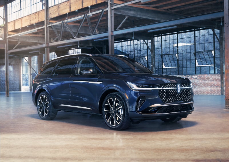 A 2024 Lincoln Nautilus® SUV is parked in an industrial space. | Magic City Lincoln in Roanoke VA